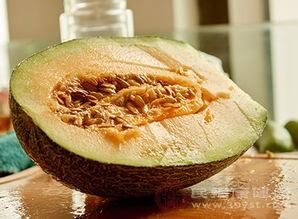 吃苹果哈密瓜的好处,苹果与哈密瓜的营养益处大盘点”