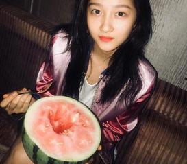 长头发可以吃瓜吗,揭秘长发与吃瓜的奇妙关系